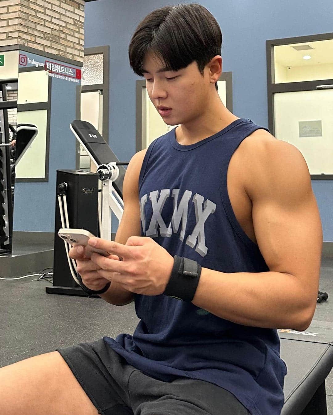 週六嚐鮮肉|上鏡高冷厭世、私下鄰家男孩!反差萌歐巴:Hyochang-NICEOLO