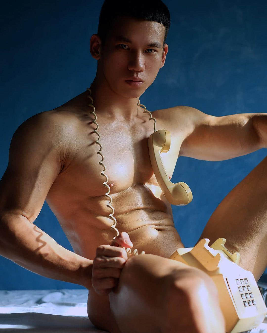週一品肌肉|吃肉肉夢幻陣容!猛男網黃聯手各國帥哥:Kenvin-NICEOLO