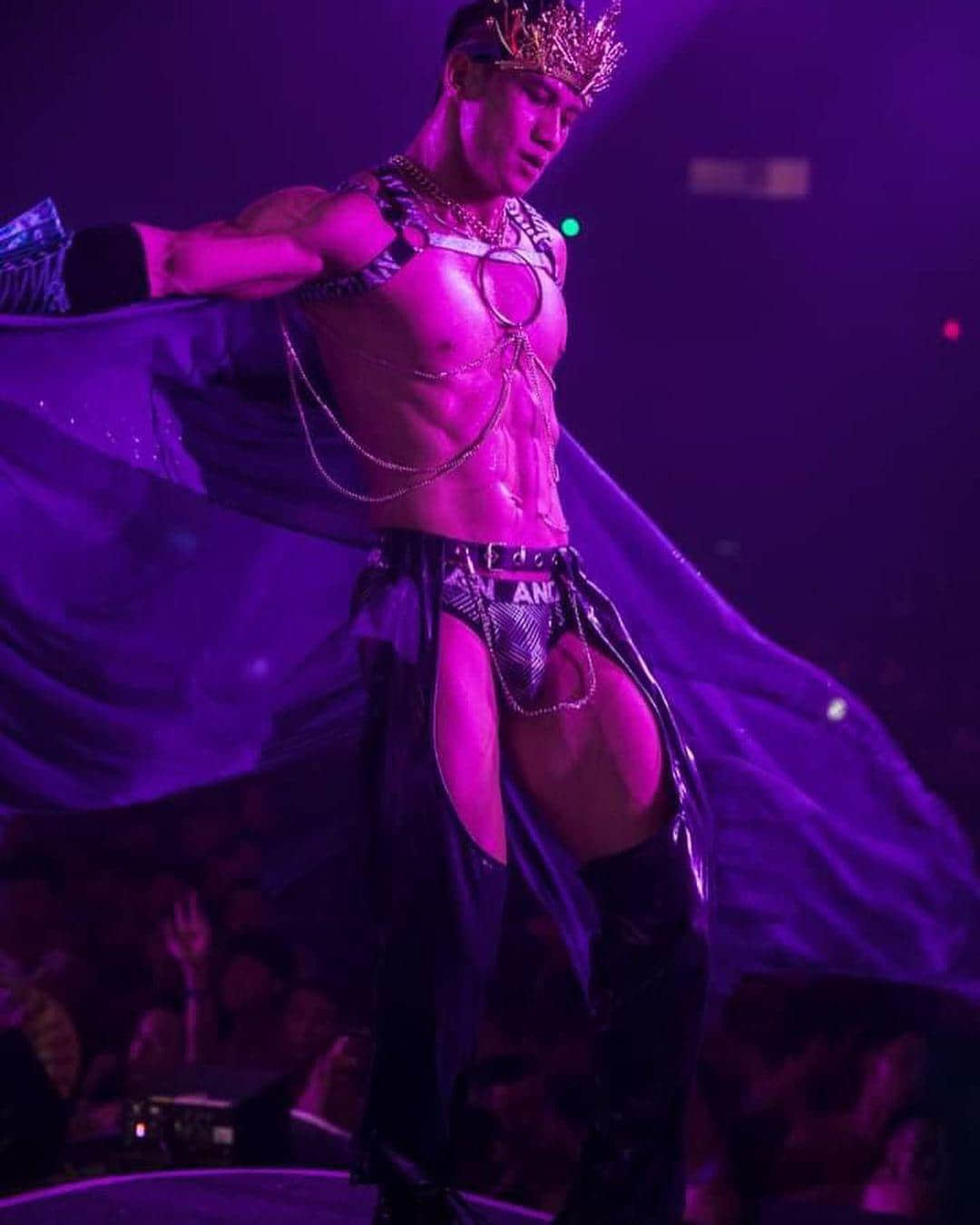 週一品肌肉|吃肉肉夢幻陣容!猛男網黃聯手各國帥哥:Kenvin-NICEOLO