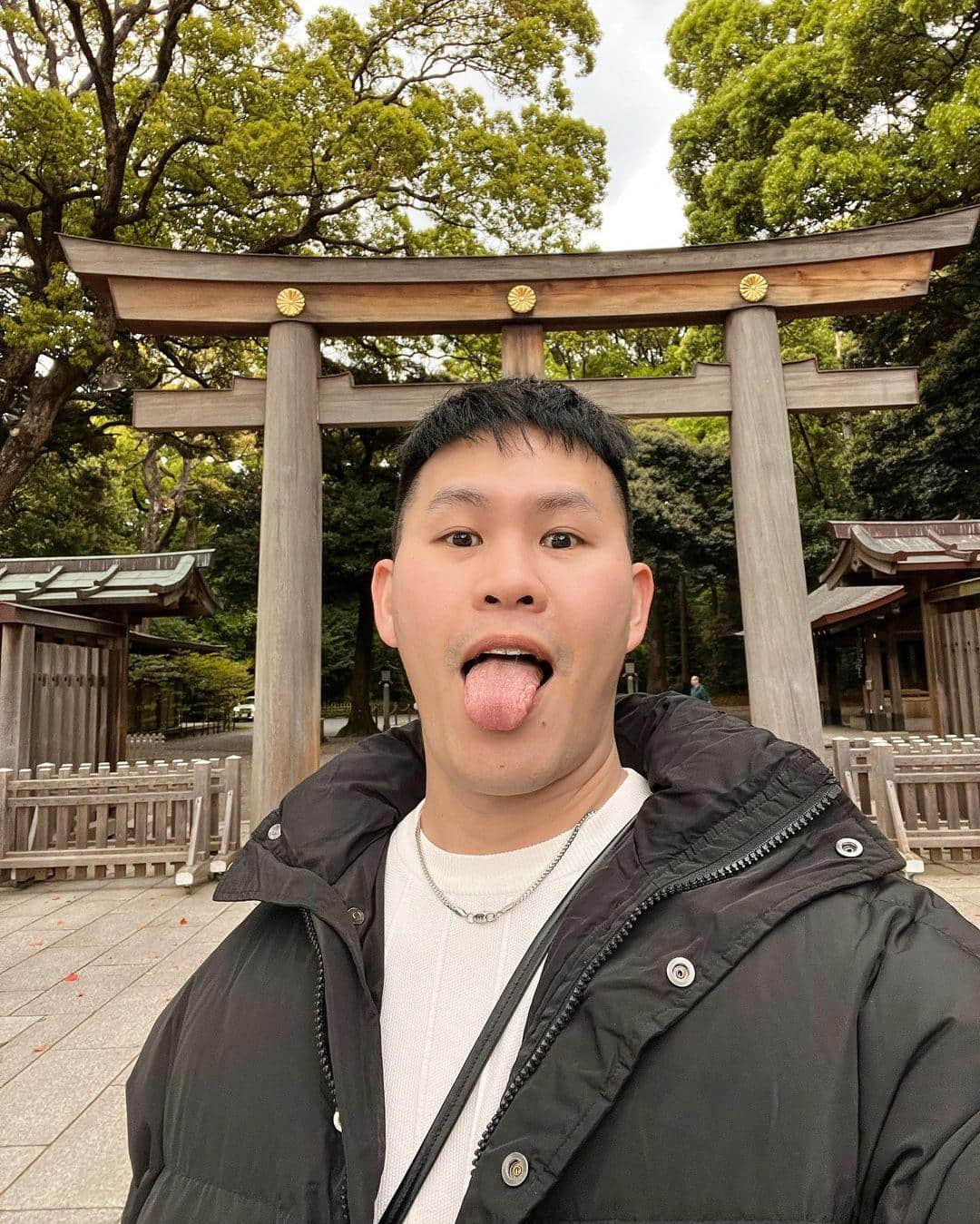 週一品肌肉|單眼皮壯熊!泰國內褲男模大秀傲人胸器:Tee-NICEOLO