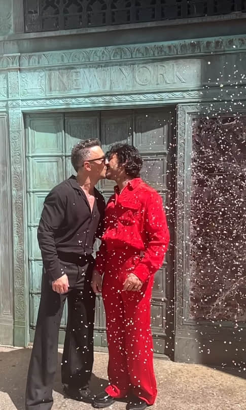 Matteo Lane突PO灑花激吻片！舞蹈家老公證實「我們結婚了」　狂粉崩潰：我以為我會嫁給你！-NICEOLO