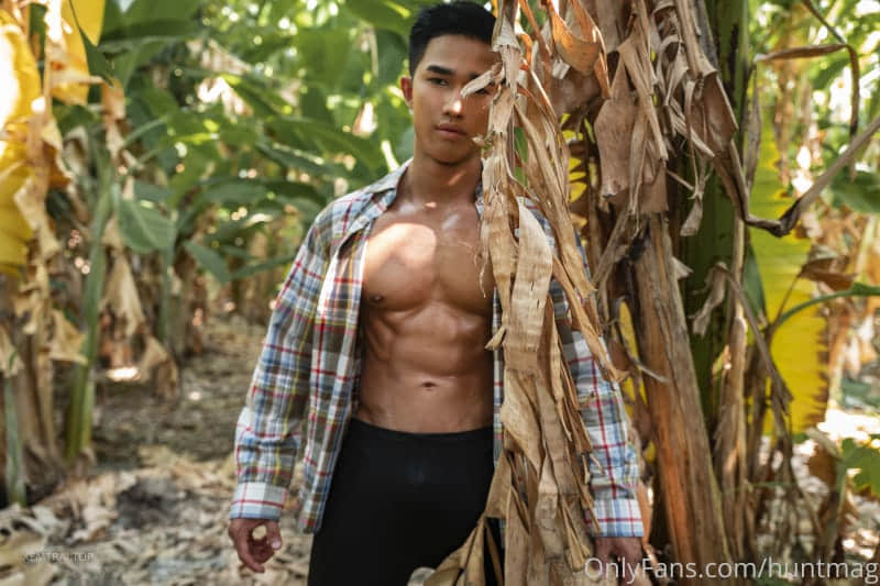 Hunt mag – The Farmer 02 – Earth Woraphong-NICEOLO