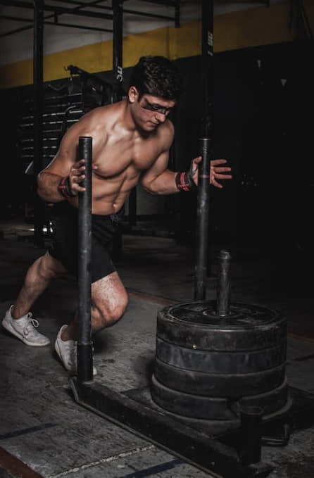 下載Grindr假裝是同志!直男找「健身伴」運完一起洗澡:差點被肛感覺很糟-NICEOLO