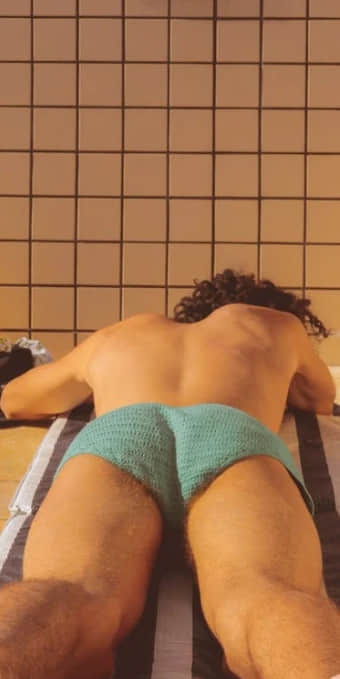 下載Grindr假裝是同志!直男找「健身伴」運完一起洗澡:差點被肛感覺很糟-NICEOLO