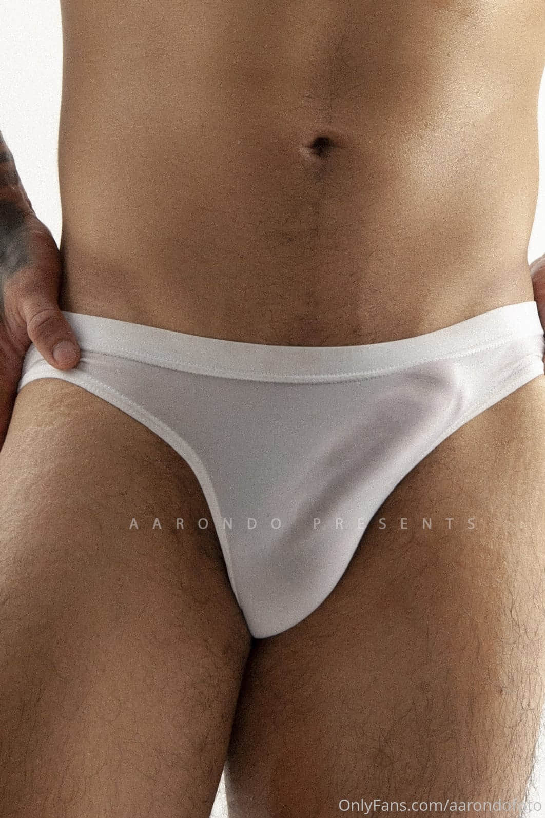 Aarondofoto Onlyfans Collection P20 Pinky Nguyen-NICEOLO