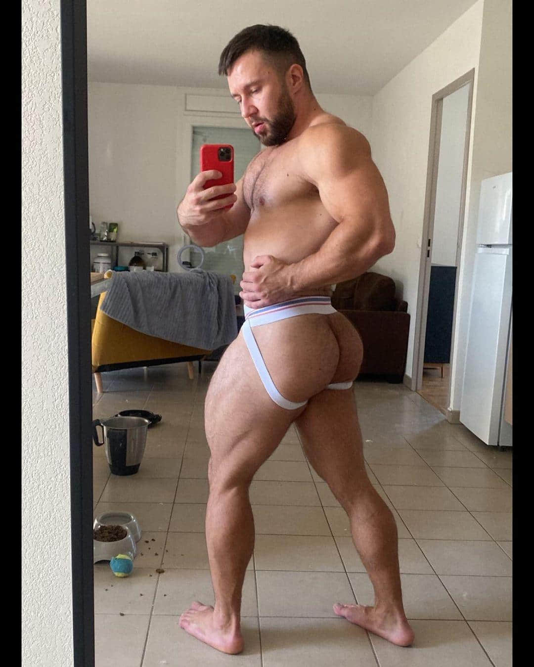 週一品肌肉|上下都厚實的大熊!俄羅斯健美運動員:Stas Chugunov-NICEOLO