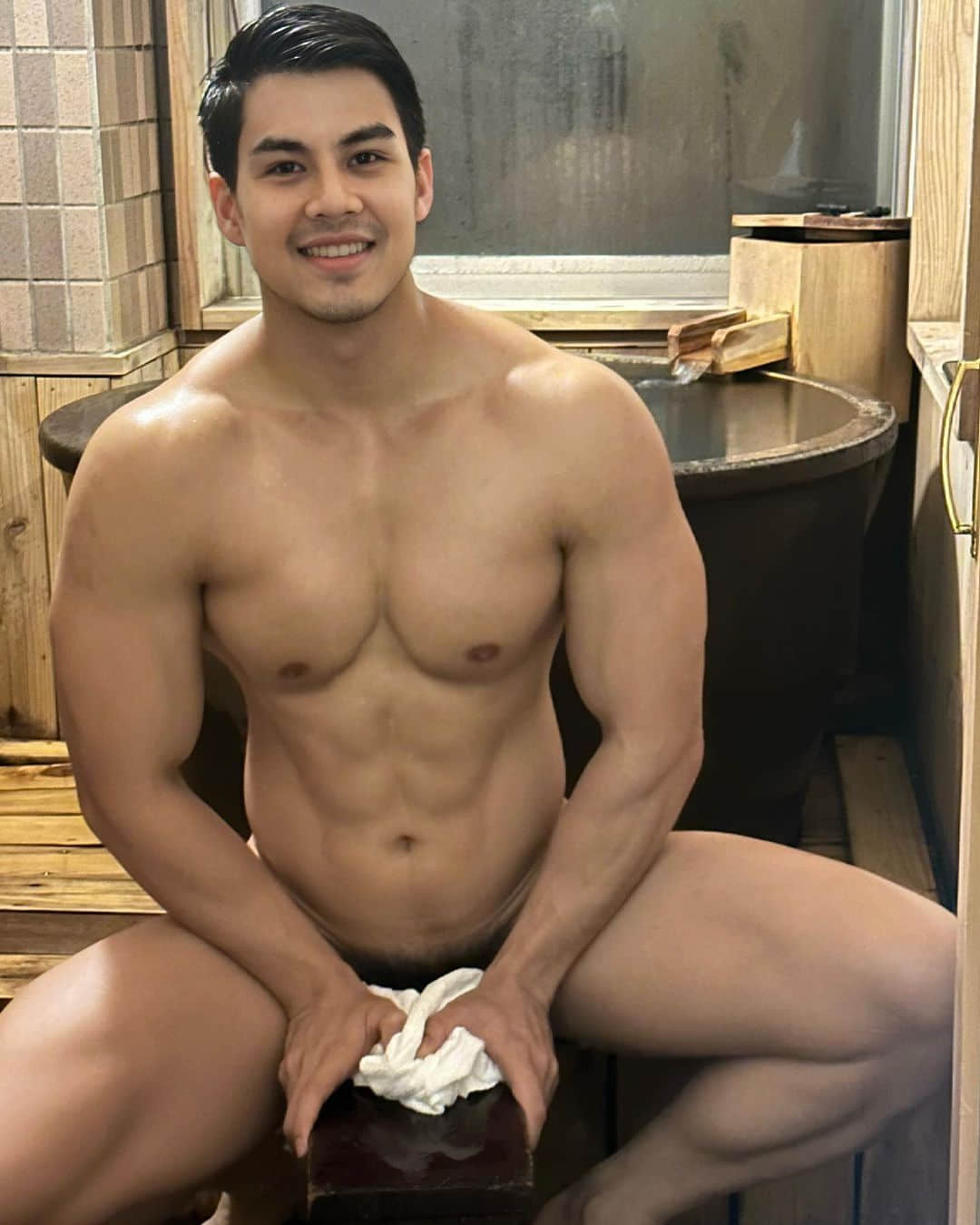 週一品肌肉｜日式澡堂大方露！ 筋肉理工男：Nawin Wannvong-NICEOLO