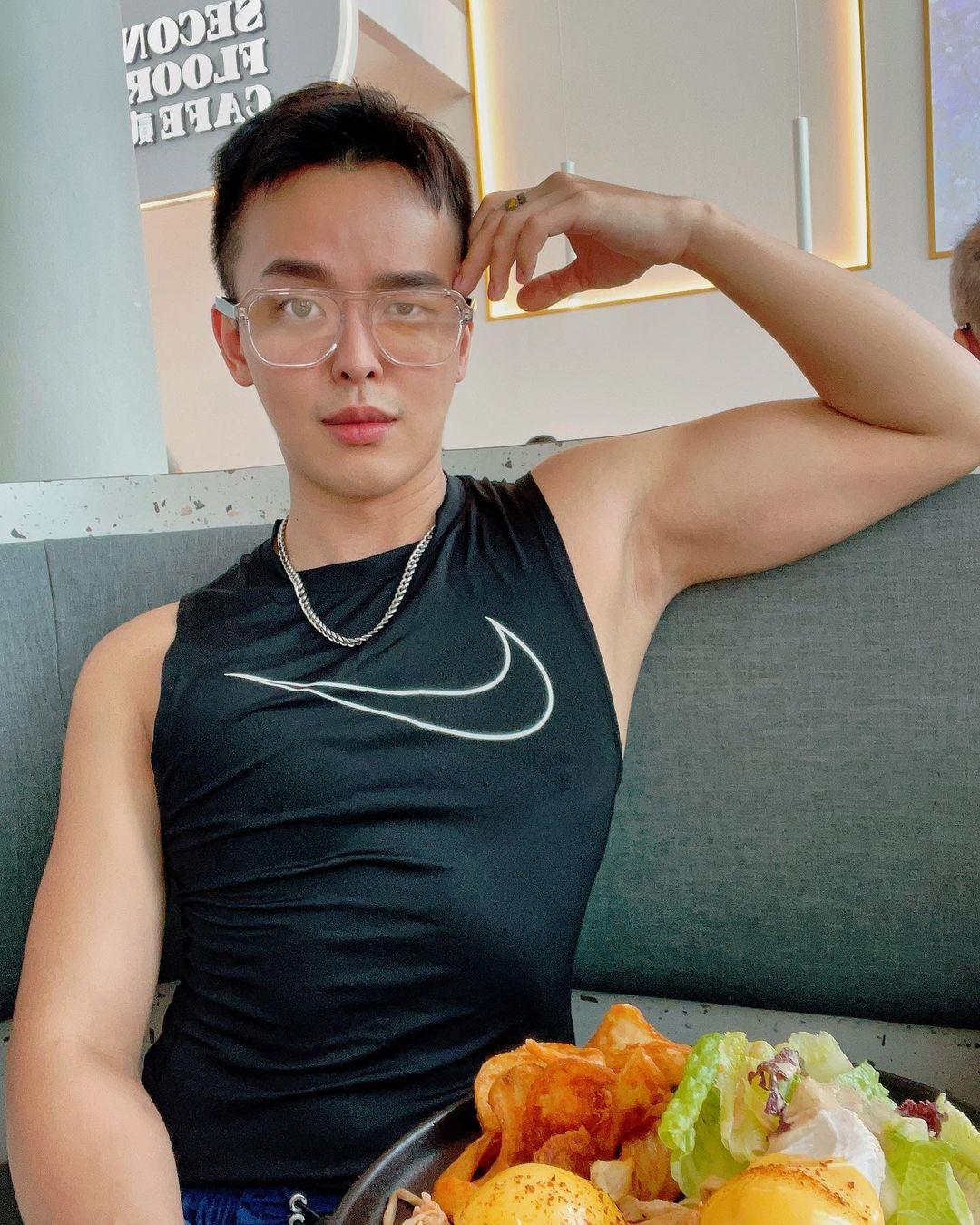 週六嚐鮮肉|懂作畫也懂做愛! 藝術系可愛辣寶貝:查理斯-NICEOLO
