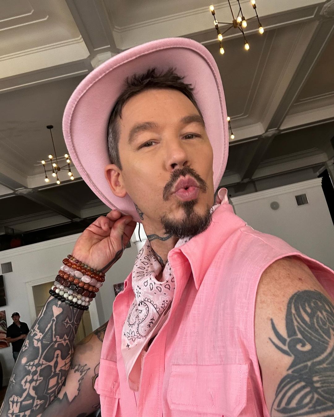 《樂透夢想屋》同志設計師 David Bromstad 年屆 50 還是帥!-NICEOLO