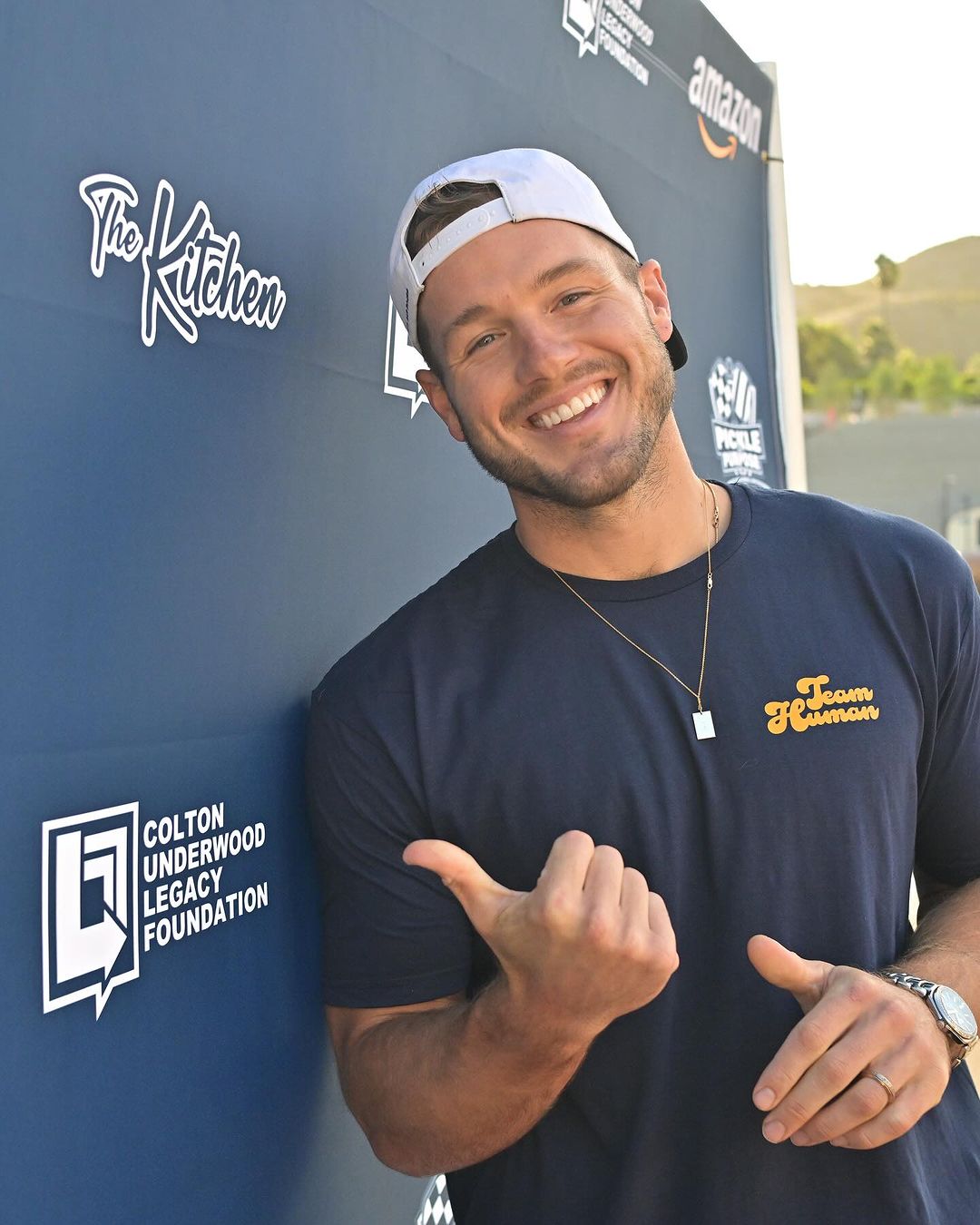 《鑽石單身漢的出櫃人生》Colton Underwood 走出恐同、勇敢認愛丈夫-NICEOLO