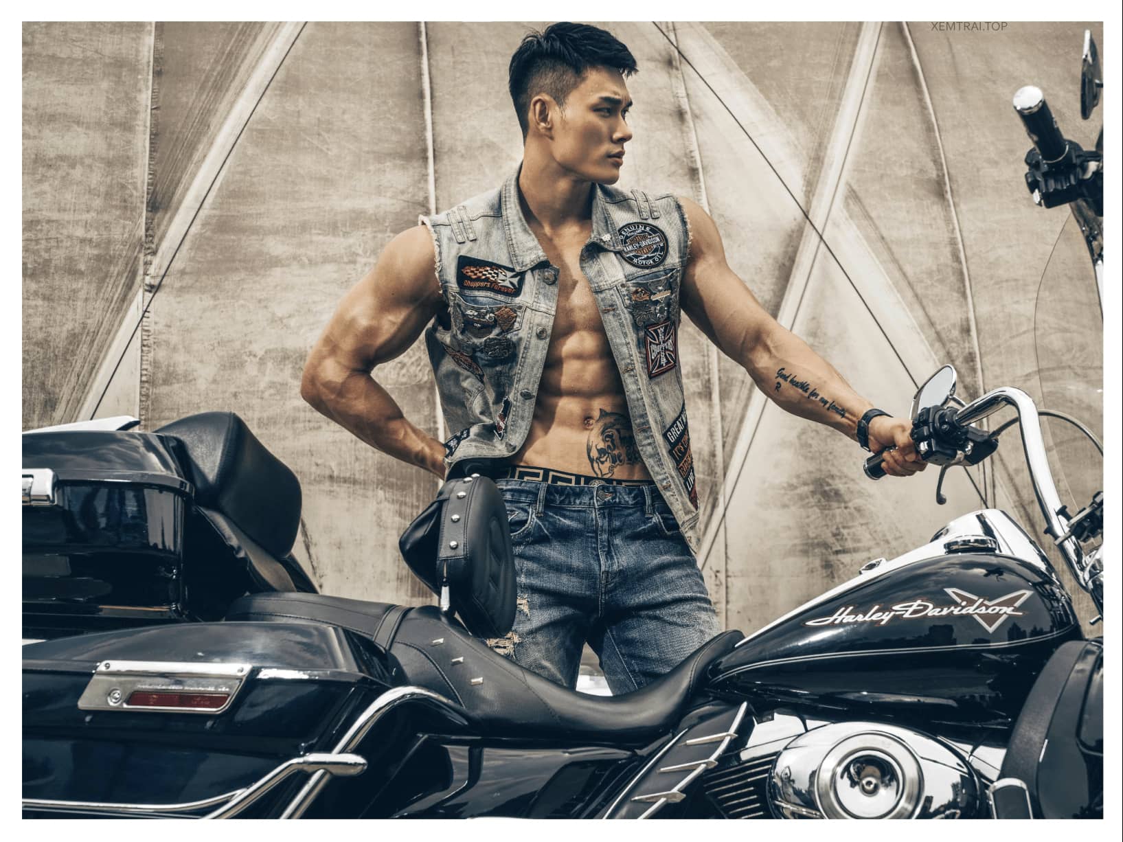 巨無霸 – JONO ARES #01-NICEOLO