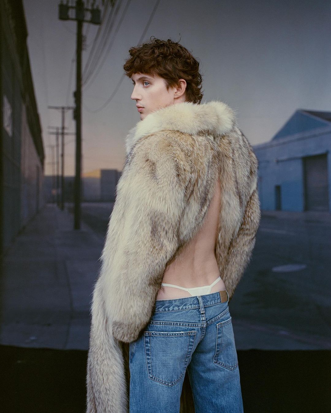 雜誌封面人物 Troye Sivan 模糊性別界線:「適時放過自己,也真實做自己。」-NICEOLO