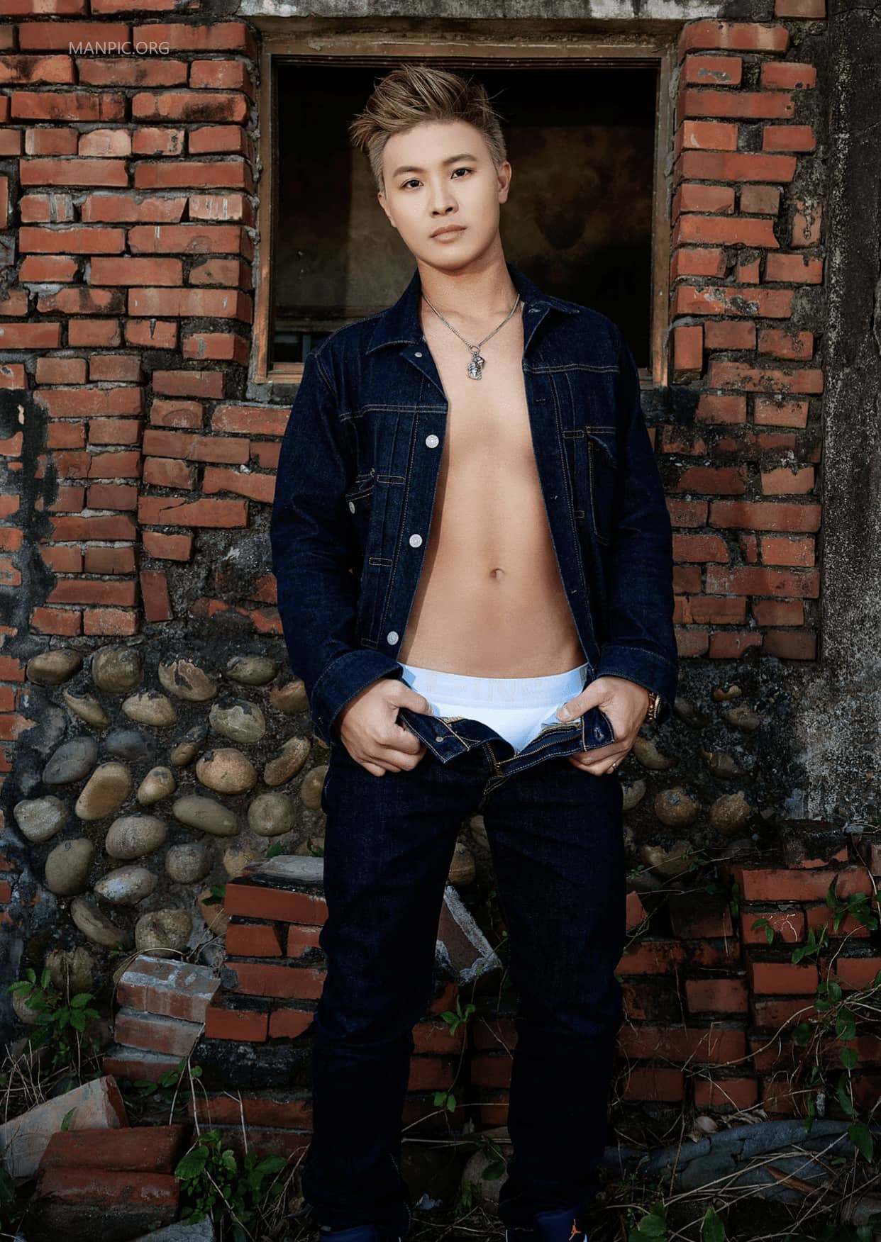 Bluephoto 藍攝 No.310 粗根型男 野外射出全紀錄 Vuitton-NICEOLO