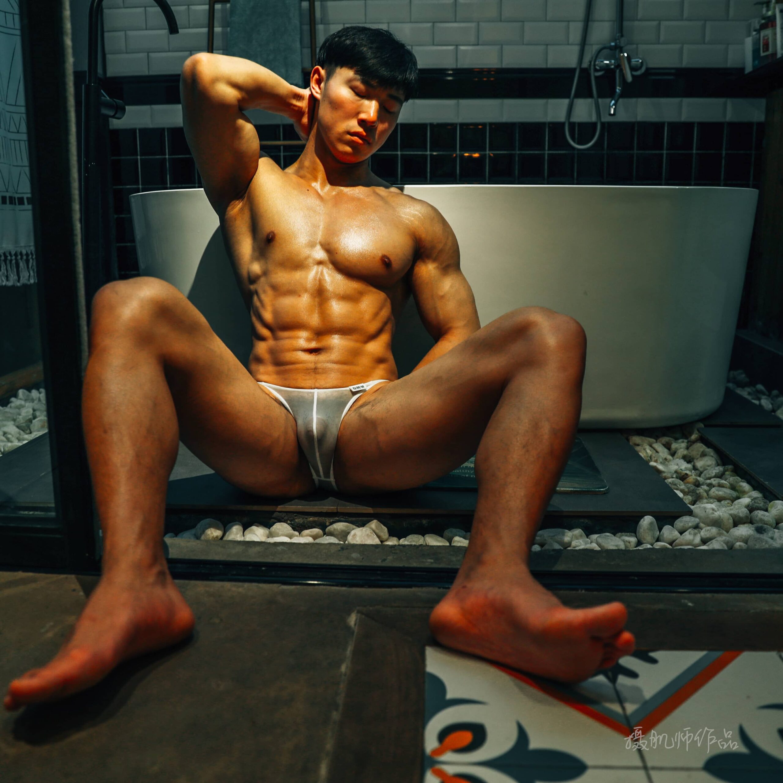 攝肌師第二十九本寫真 浴缸男孩XIAOHOU-NICEOLO