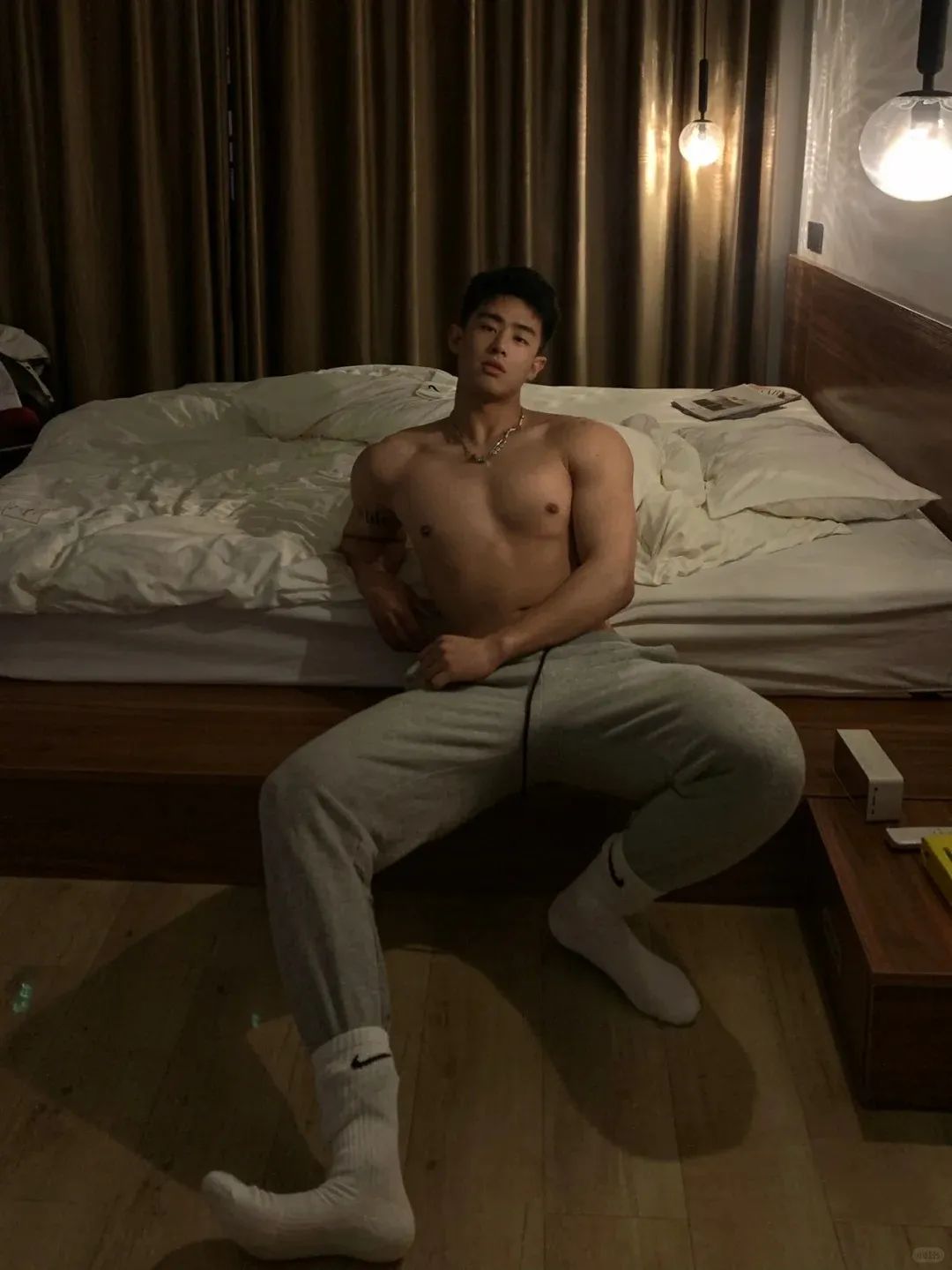 又一个网红帅哥被采访了!他本人发视频回应了……-NICEOLO