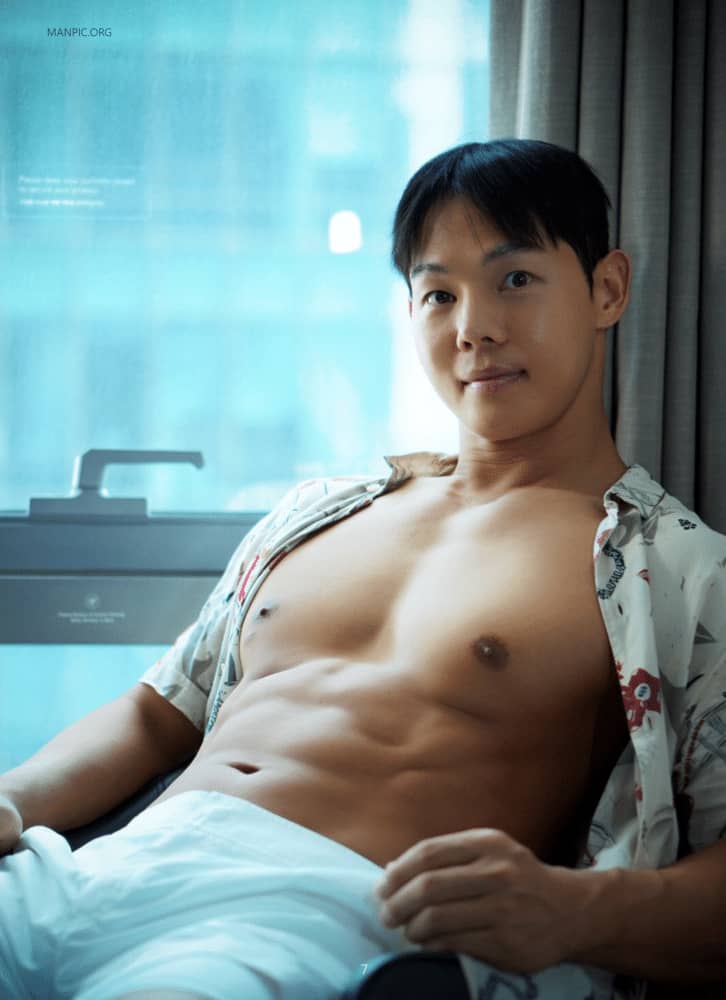The Boy Series 17 – SAEROI A sensual hot summer escape awaits-NICEOLO