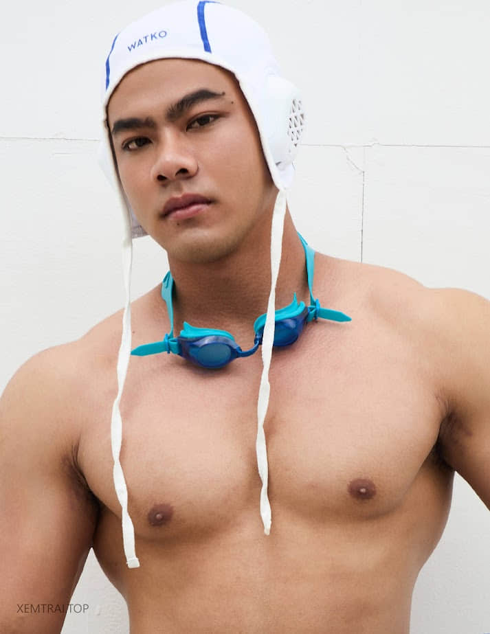 Awesome 35 – TOEY-NICEOLO