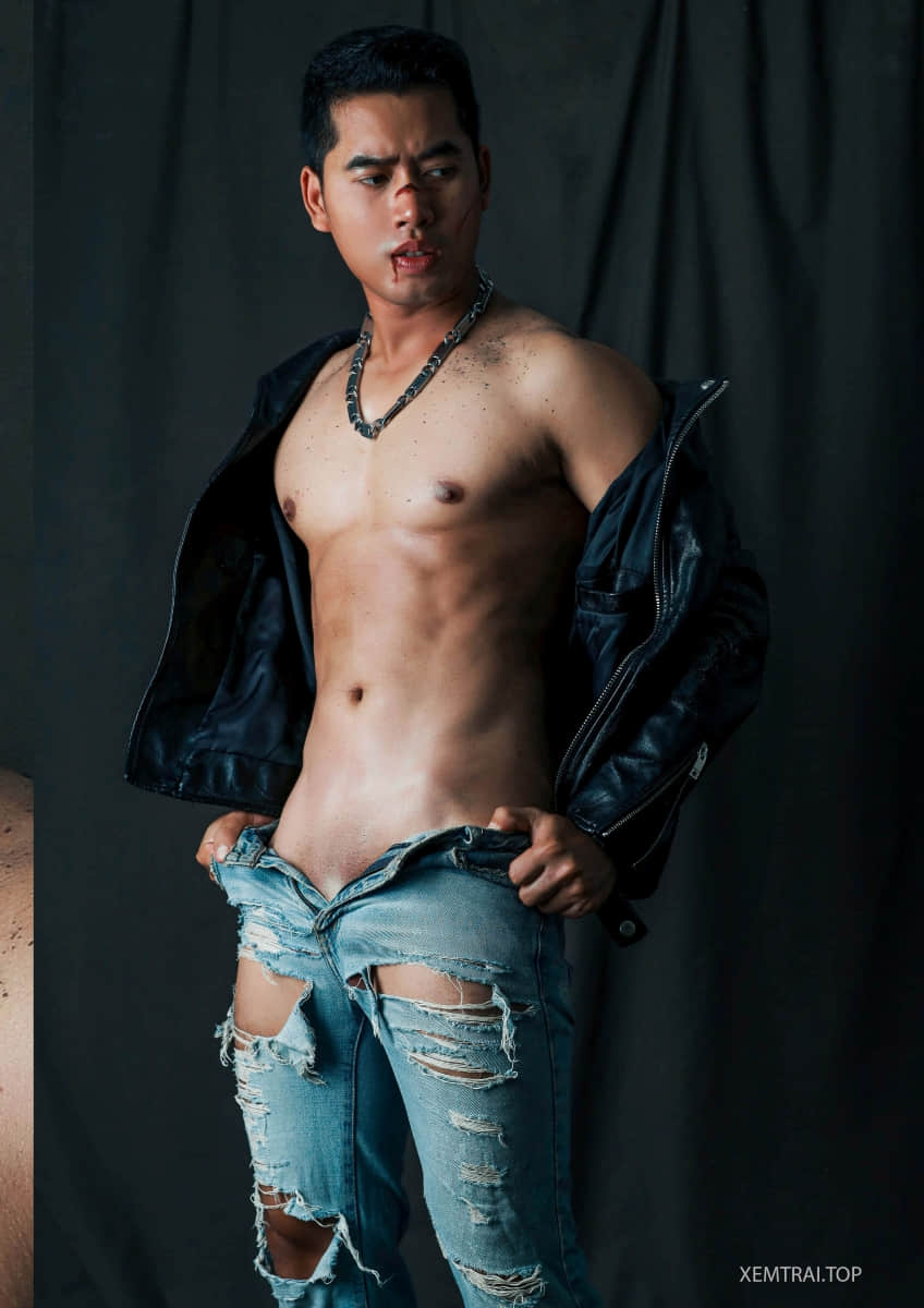 R Collection No.1 – Ron Apichat-NICEOLO